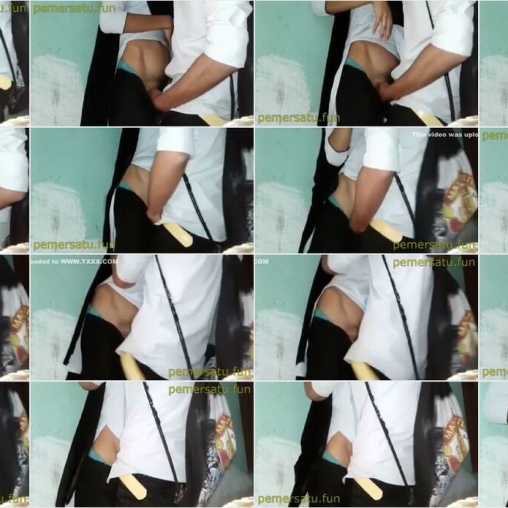 Hijab Esema 18Yo Ngewe Di Wc Sekolah