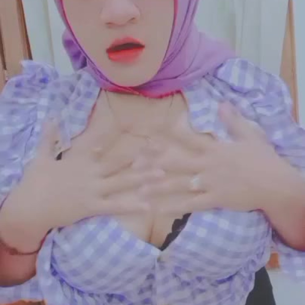 Instagramer Hijabers NichaSyerin Live Barbar p.1