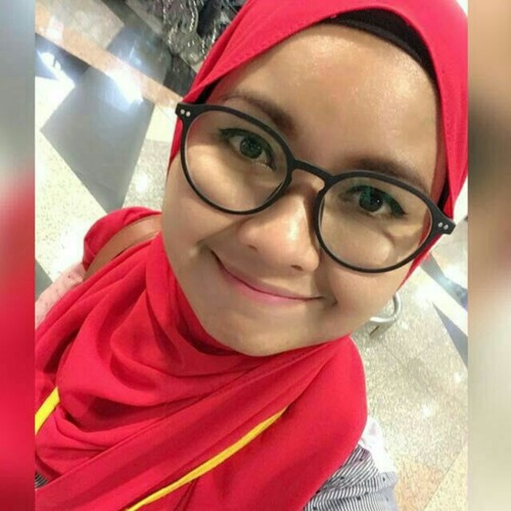 Kak Yanie Collections