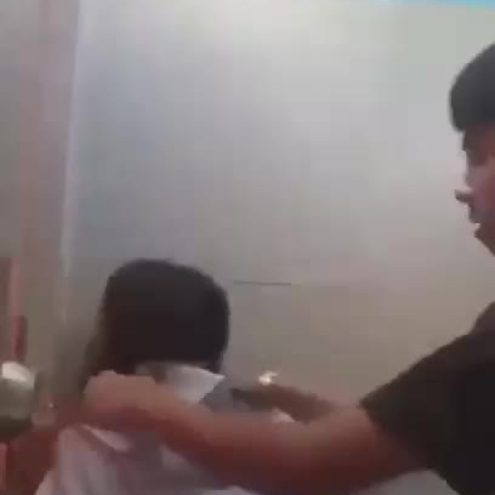 Koleksi 3 Video Entot Adik Kelas Di Wc Saat Sepi