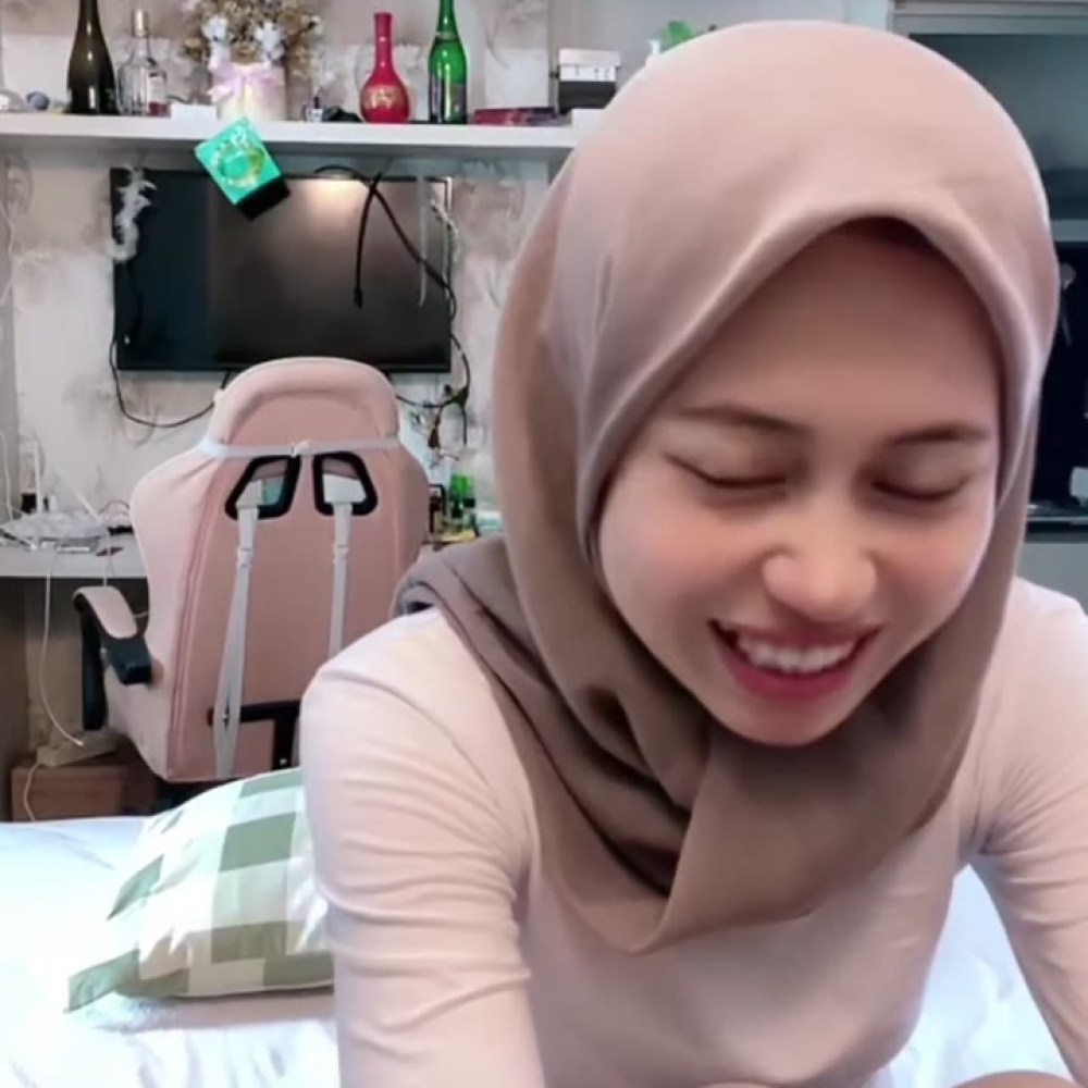 Koleksi 3 Vids Jilbab Hijab Suhee0 Live Tiktok Lepas Bh Dan Mandi Basah