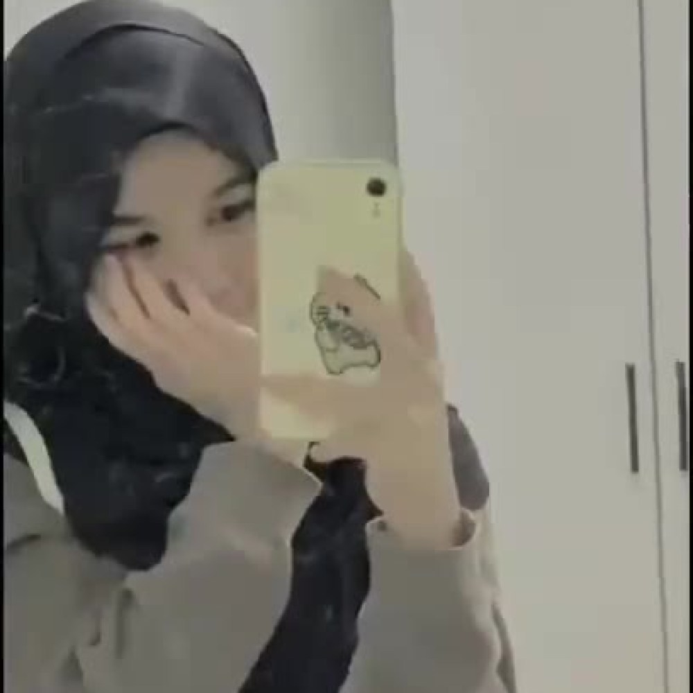 Koleksi 8 Video Abg Dede Gemoy 18Yo Memek Sempit Colmek