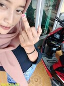 Koleksi Adriana Hijab Abg 18Yo Manis Colok Memek