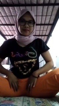 Koleksi Jilbab kacamata yang suka pamer nenen 6 Videos