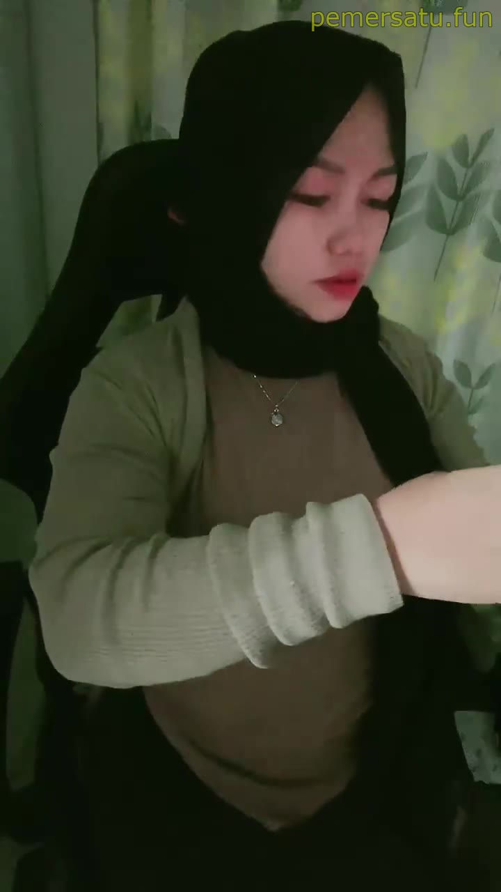 Koleksi Mawar Hijab Abg 18Yo Sange