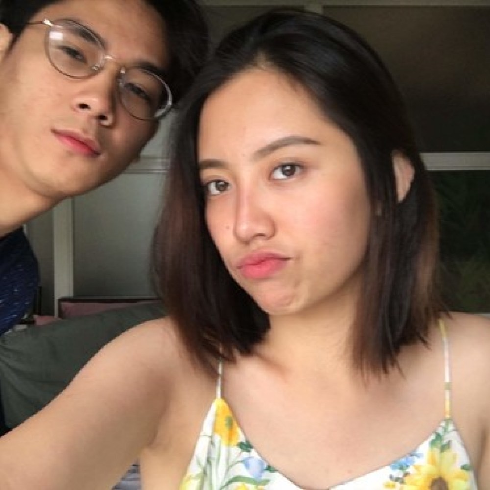 Si Cantik dan Pacarnya – Collections