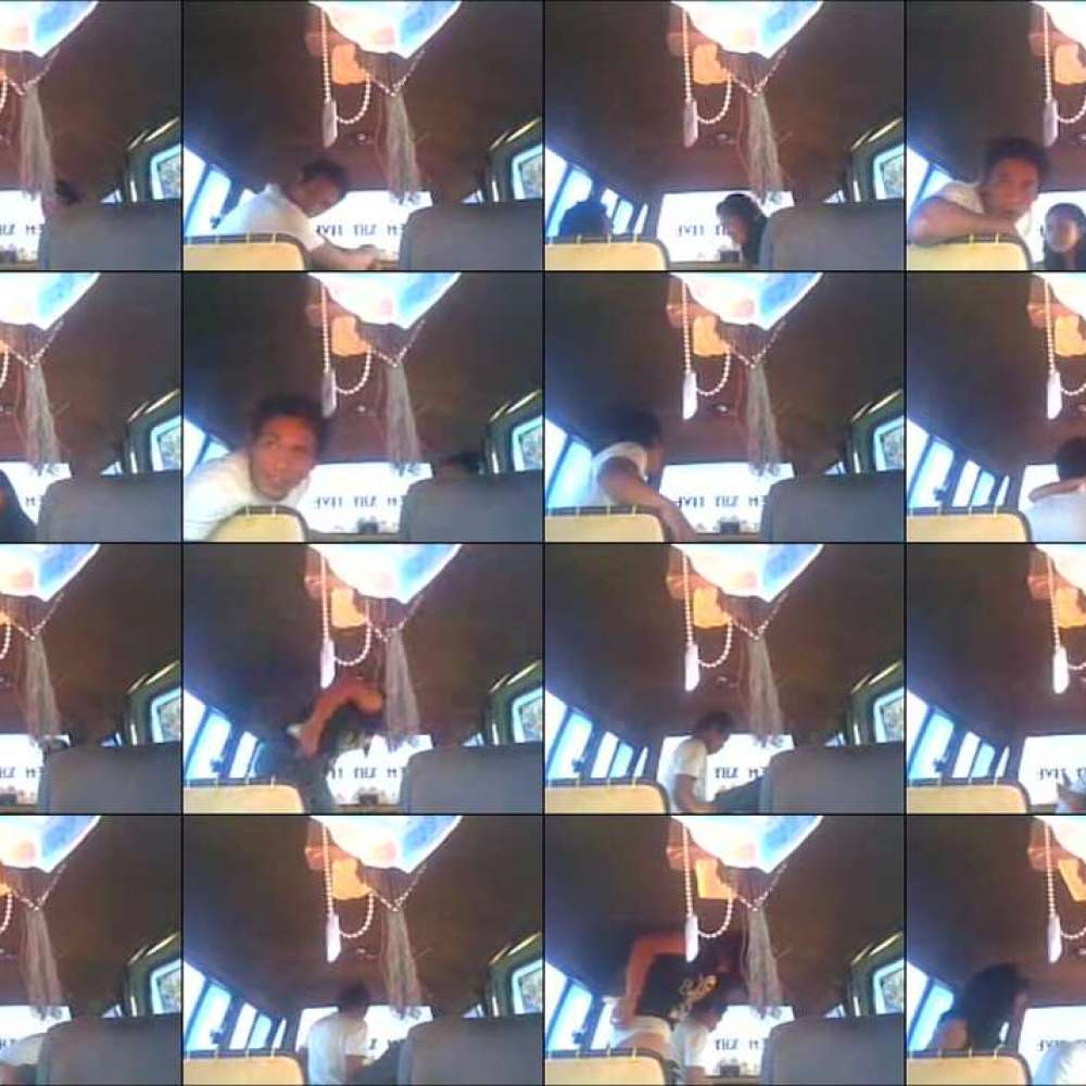 Supir angkot genjot pacar di mobil