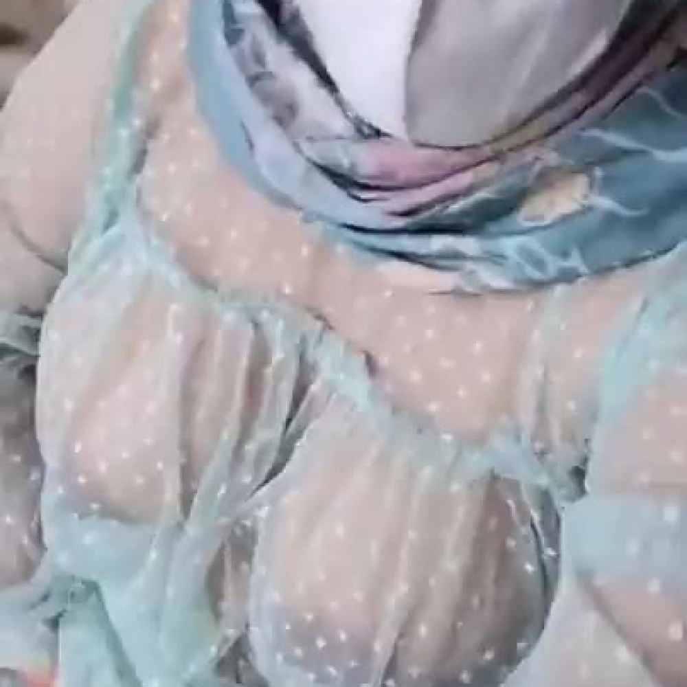 Video Bokep Tante Hijab Montok Banget Colmek Di Kolam Belakang Rumah